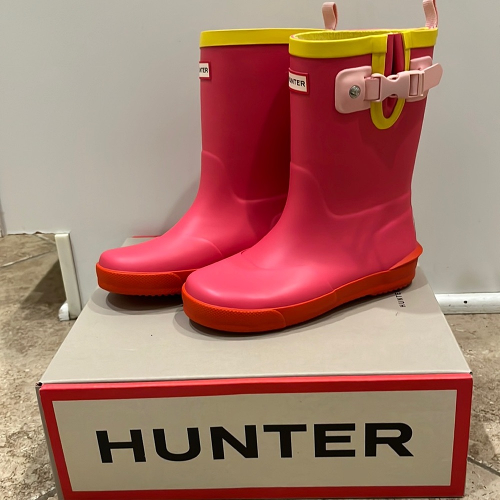 Hunter Davison boots kids size 12B pink